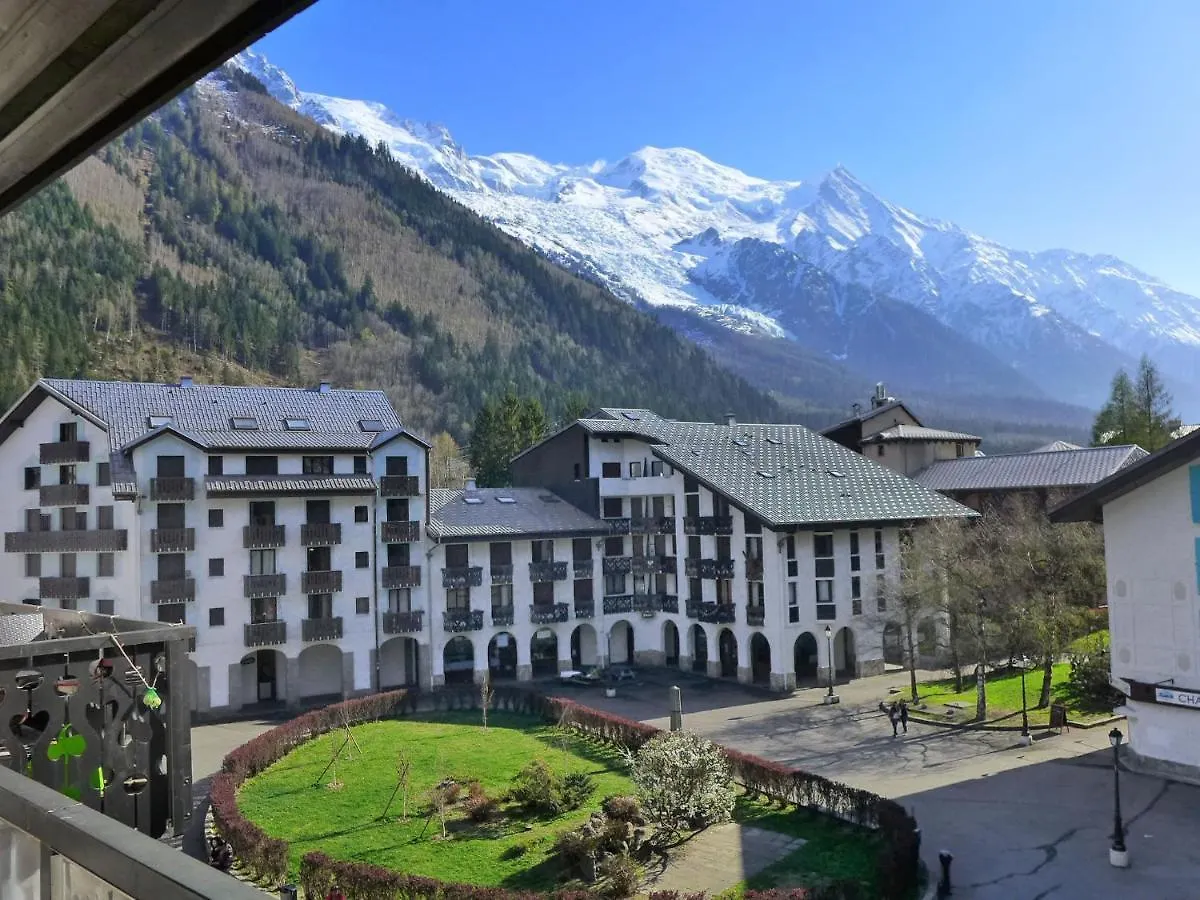 Apartment Le Chailloud-2 By Interhome Chamonix 0*,  França